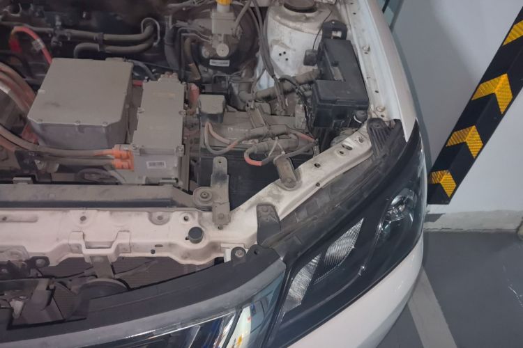 Used Geely Auto Emgrand New Energy 2016 EV Deluxe Model Engine Bay Left