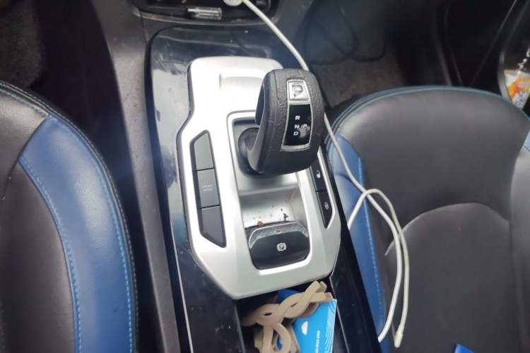 Used Geely Auto Emgrand New Energy 2016 EV Elite Model Gear Lever