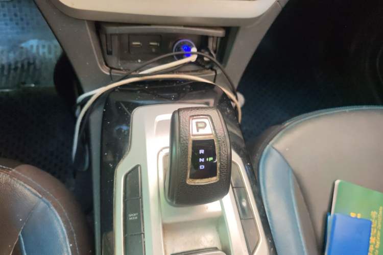 Used Geely Auto Emgrand New Energy 2016 EV Elite Model Gear Lever