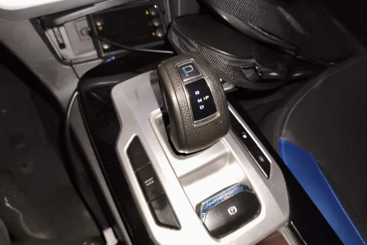 Used Geely Auto Emgrand New Energy 2016 EV Elite Model Gear Lever