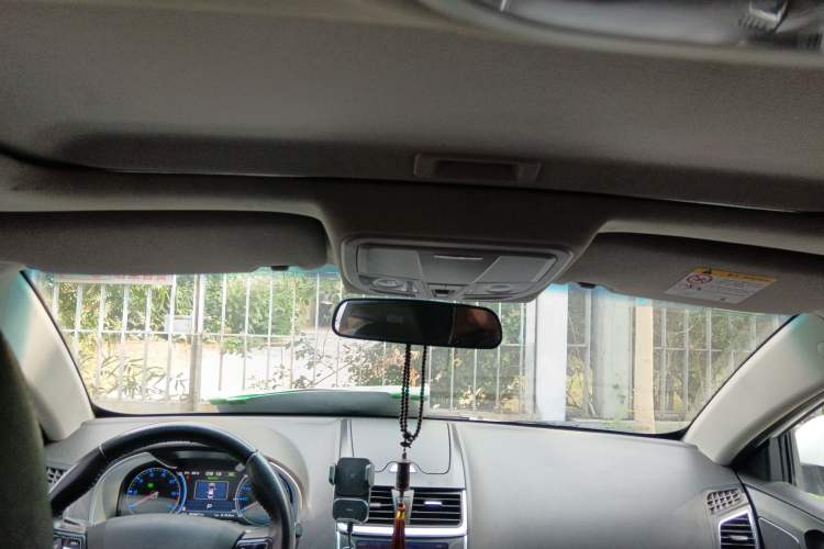Used Geely Auto Emgrand New Energy 2016 EV Elite Model Headliner