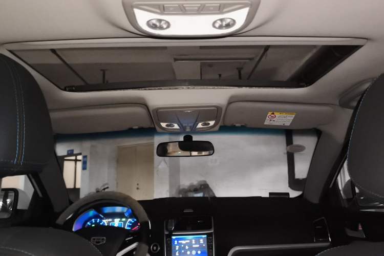 Used Geely Auto Emgrand New Energy 2016 EV Elite Model Headliner