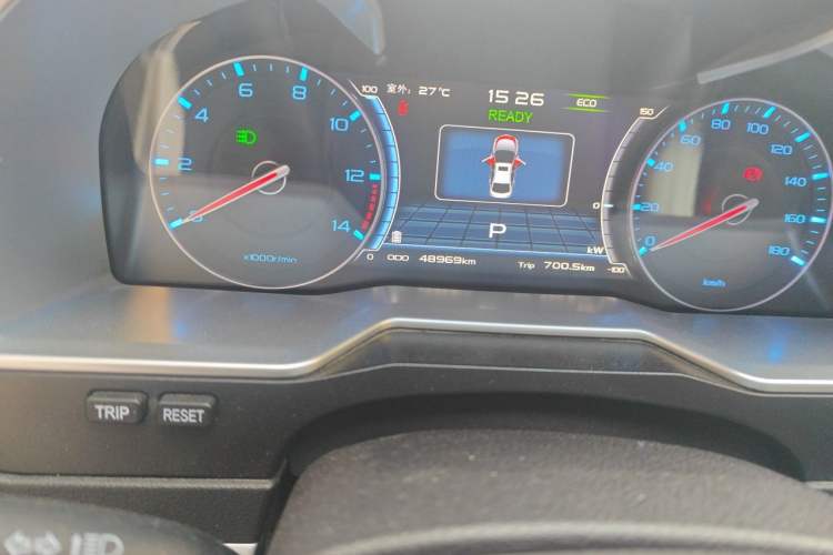 Used Geely Auto Emgrand New Energy 2016 EV Elite Model Odometer Close Up