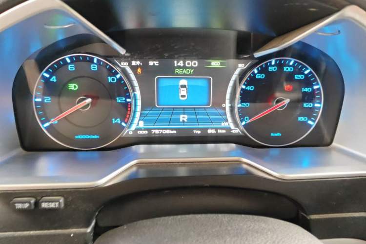Used Geely Auto Emgrand New Energy 2016 EV Elite Model Odometer Close Up