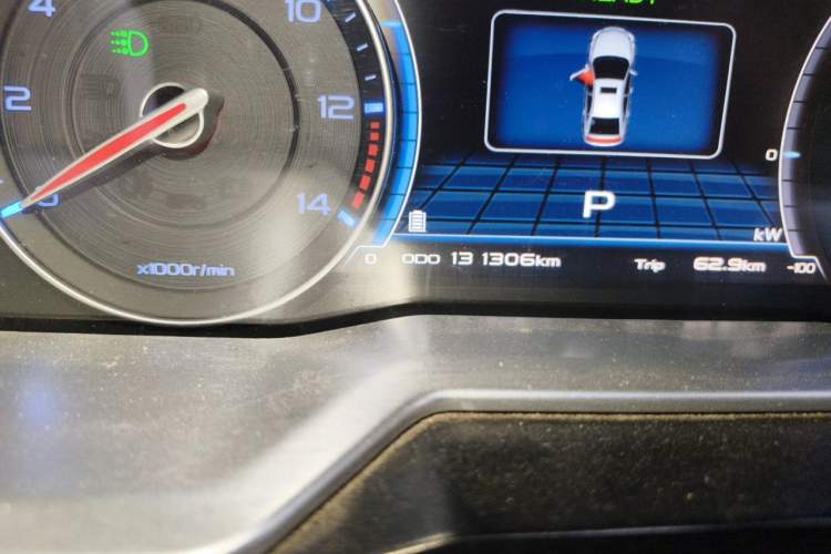Used Geely Auto Emgrand New Energy 2016 EV Elite Model Odometer Close Up