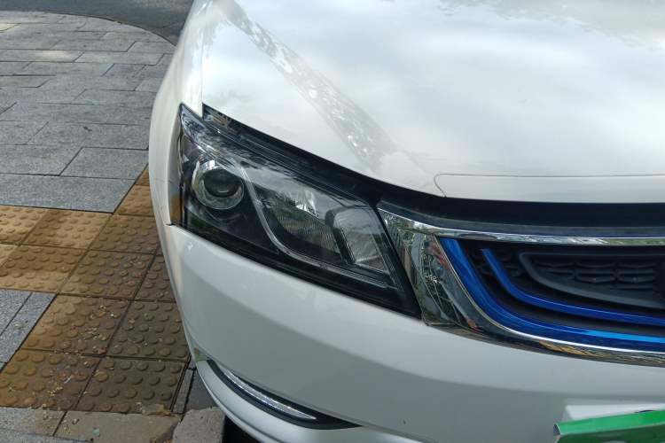 Used Geely Auto Emgrand New Energy 2016 EV Elite Model Right Front Headlight