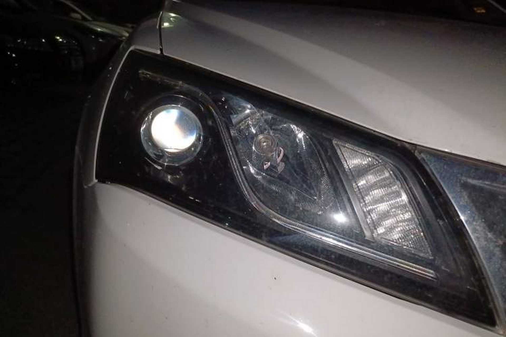 Used Geely Auto Emgrand New Energy 2016 EV Elite Model Right Front Headlight