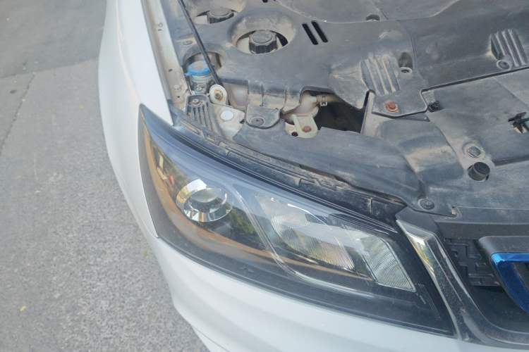 Used Geely Auto Emgrand New Energy 2016 EV Elite Model Right Front Headlight