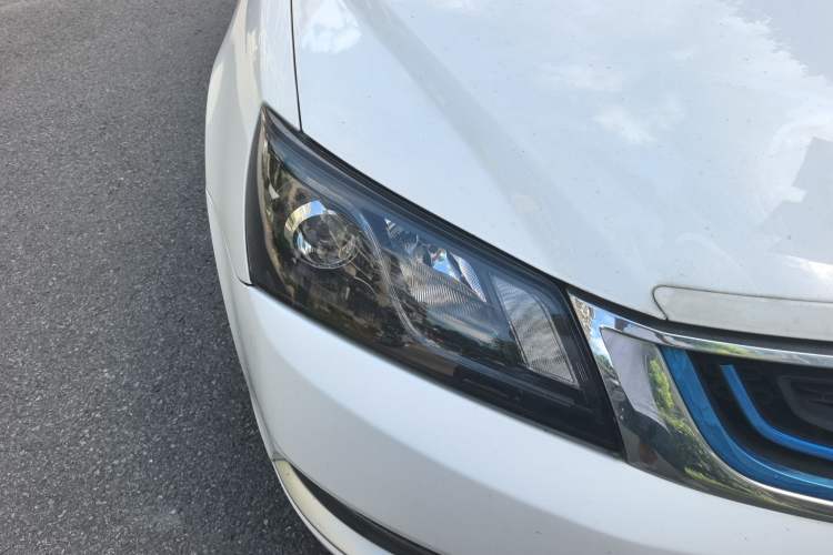 Used Geely Auto Emgrand New Energy 2016 EV Elite Model Right Front Headlight