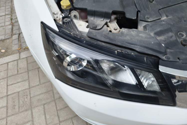 Used Geely Auto Emgrand New Energy 2016 EV Elite Model Right Front Headlight