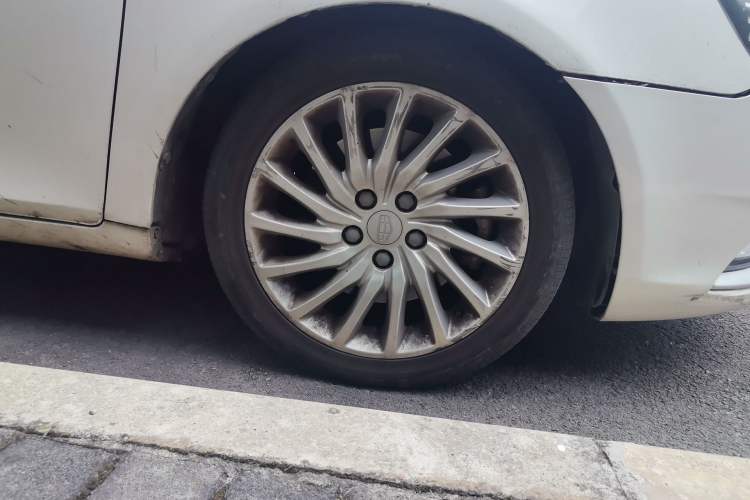 Used Geely Auto Emgrand New Energy 2016 EV Elite Model Right Front Wheel Hub