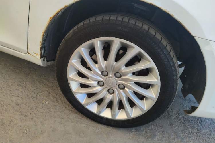 Used Geely Auto Emgrand New Energy 2016 EV Elite Model Right Front Wheel Hub