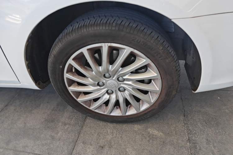 Used Geely Auto Emgrand New Energy 2016 EV Deluxe Model Right Front Wheel Hub
