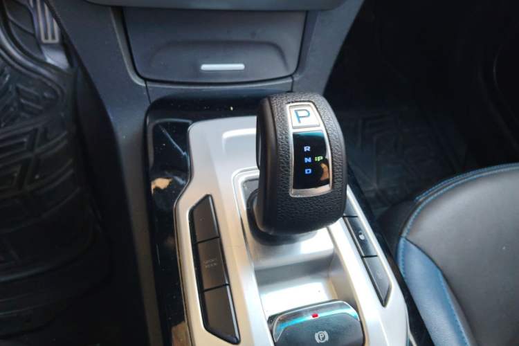 Used Geely Auto Emgrand New Energy 2017 EV300 Elite Model Gear Lever