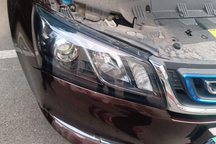 Used Geely Auto Emgrand New Energy 2017 EV300 Elite Model Right Front Headlight