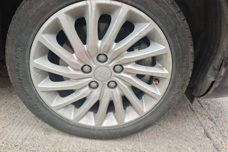 Used Geely Auto Emgrand New Energy 2017 EV300 Elite Model Right Front Wheel Hub