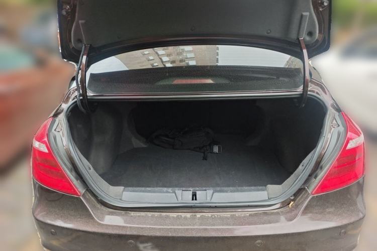 Used Geely Auto Emgrand New Energy 2017 EV300 Elite Model Trunk
