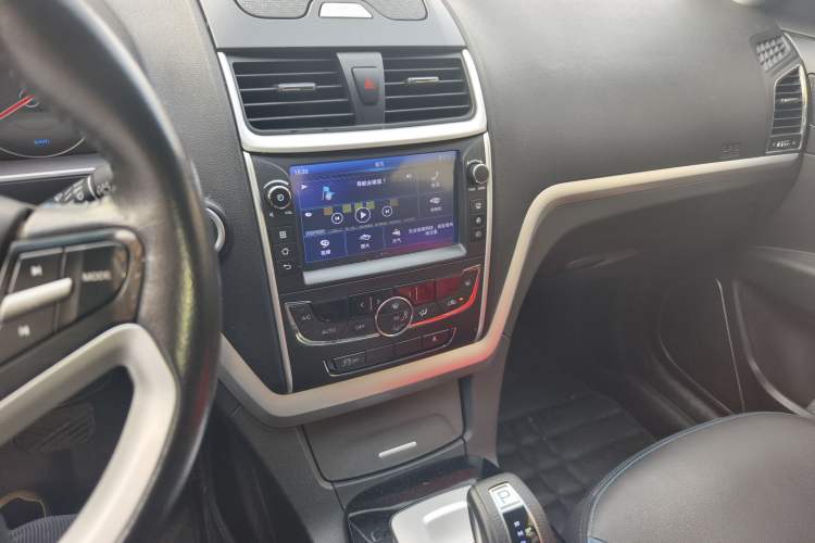 Used Geely Auto Emgrand New Energy 2017 EV300 Elite Model Audio And AC Panel