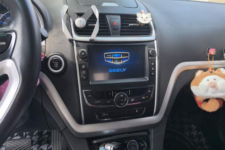 Used Geely Auto Emgrand New Energy 2017 EV300 Prestige Model Audio And AC Panel