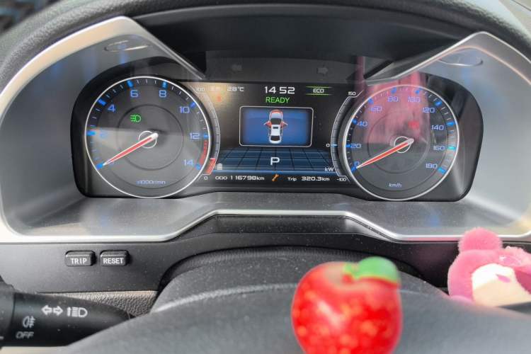 Used Geely Auto Emgrand New Energy 2017 EV300 Prestige Model Odometer Close Up