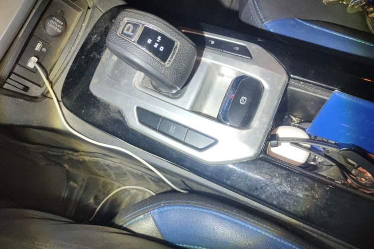 Used Geely Auto Emgrand New Energy 2017 EV300 Elite Model Gear Lever