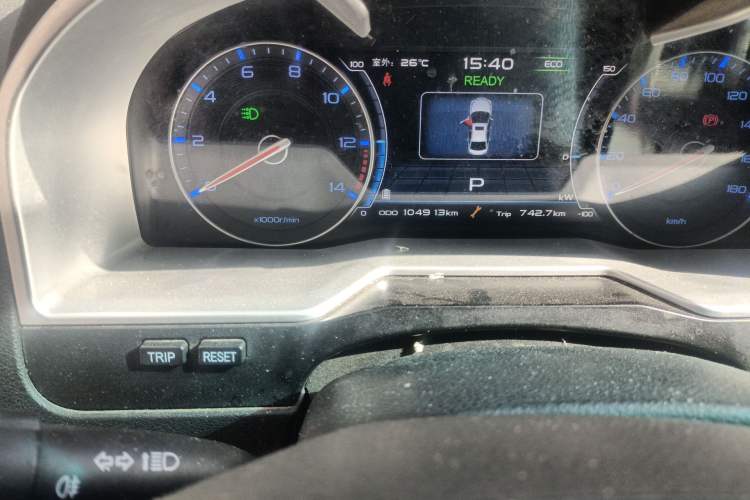 Used Geely Auto Emgrand New Energy 2017 EV300 Elite Model Odometer Close Up