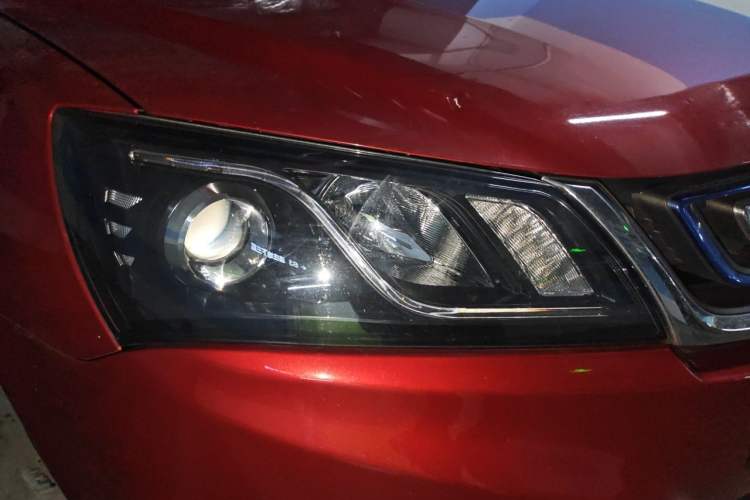Used Geely Auto Emgrand New Energy 2017 EV300 Elite Model Right Front Headlight