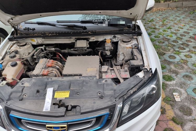 Used Geely Auto Emgrand New Energy 2017 EV300 Elite Model Engine Bay Left