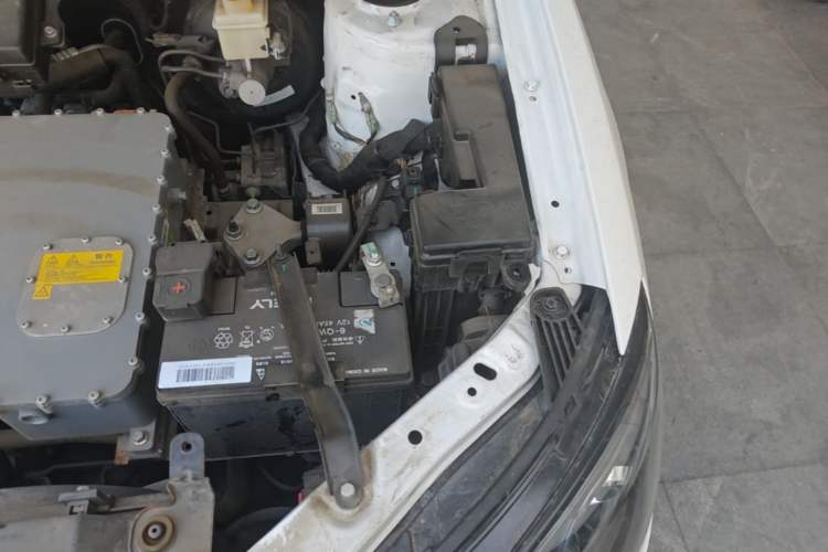 Used Geely Auto Emgrand New Energy 2017 EV300 Elite Model Engine Bay Left