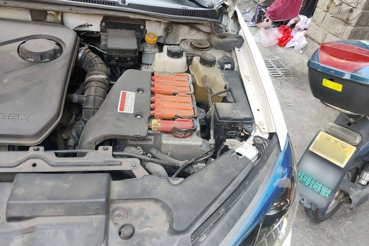 Used Geely Auto Emgrand New Energy 2017 1.5L PHEV Ambition Model Engine Bay Left
