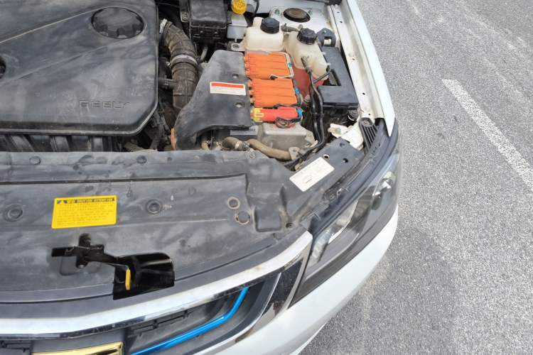 Used Geely Auto Emgrand New Energy 2017 1.5L PHEV Elite Model Engine Bay Left