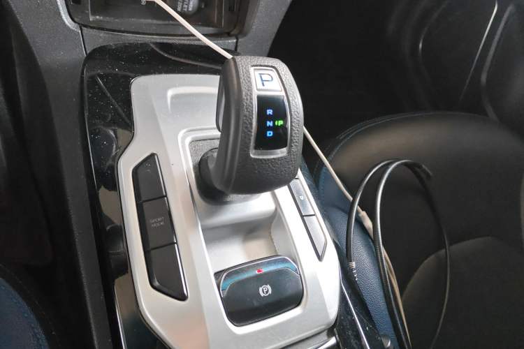 Used Geely Auto Emgrand New Energy 2017 EV300 Elite Model Gear Lever