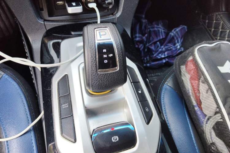 Used Geely Auto Emgrand New Energy 2017 EV300 Elite Model Gear Lever
