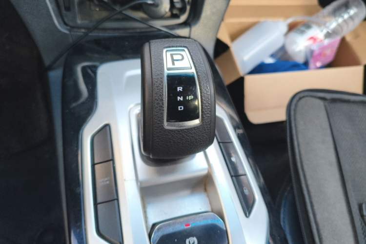 Used Geely Auto Emgrand New Energy 2017 EV300 Elite Model Gear Lever