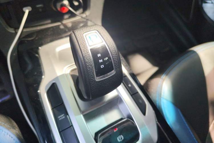 Used Geely Auto Emgrand New Energy 2017 EV300 Elite Model Gear Lever