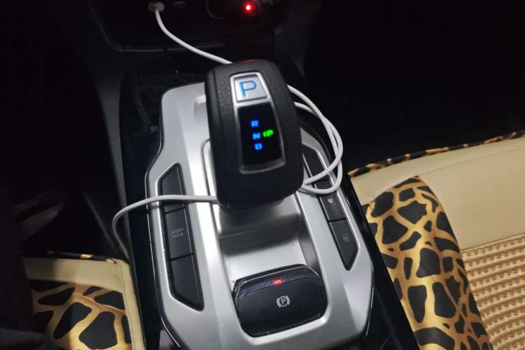 Used Geely Auto Emgrand New Energy 2017 EV300 Elite Model Gear Lever