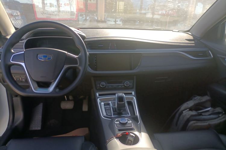 Used Geely Auto Emgrand New Energy 2017 1.5L PHEV Ambition Model Interior 2