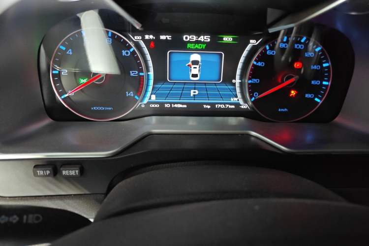 Used Geely Auto Emgrand New Energy 2017 EV300 Prestige Model Odometer Close Up