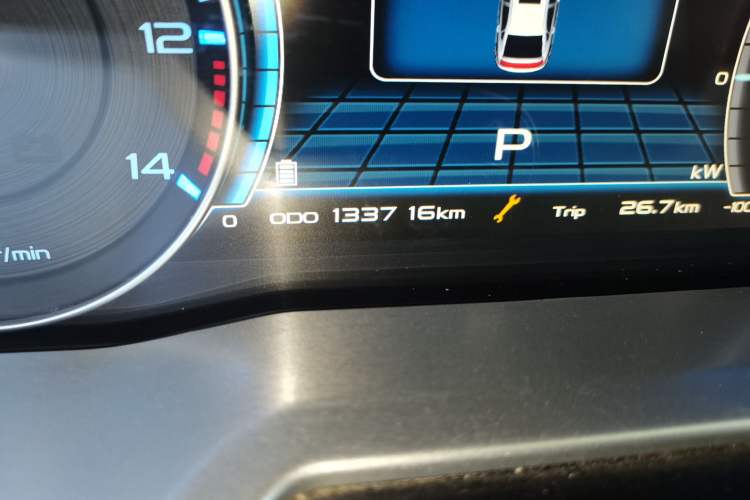 Used Geely Auto Emgrand New Energy 2017 EV300 Elite Model Odometer Close Up