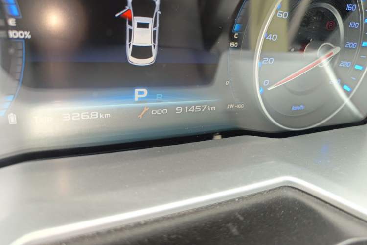 Used Geely Auto Emgrand New Energy 2017 1.5L PHEV Elite Model Odometer Close Up