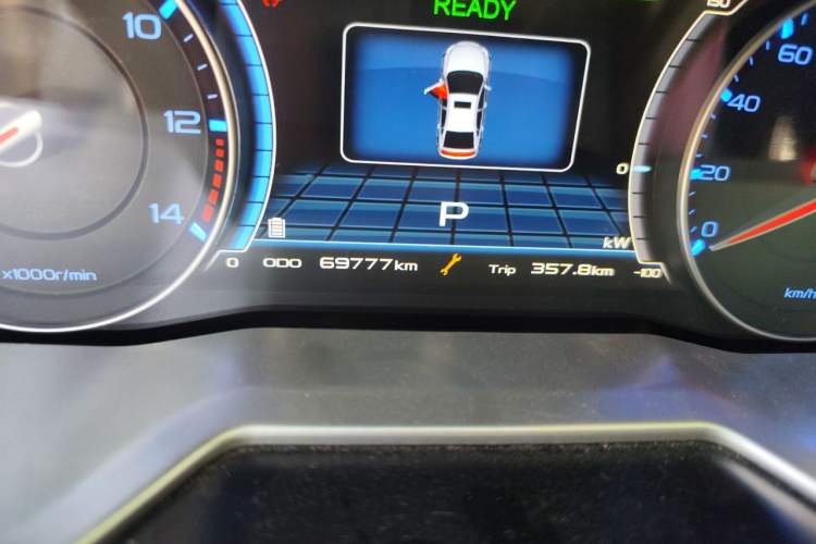 Used Geely Auto Emgrand New Energy 2017 EV300 Elite Model Odometer Close Up