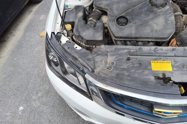 Used Geely Auto Emgrand New Energy 2017 1.5L PHEV Elite Model Right Front Headlight