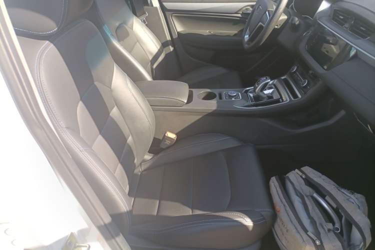 Used Geely Auto Emgrand New Energy 2017 1.5L PHEV Ambition Model Right Front Seat