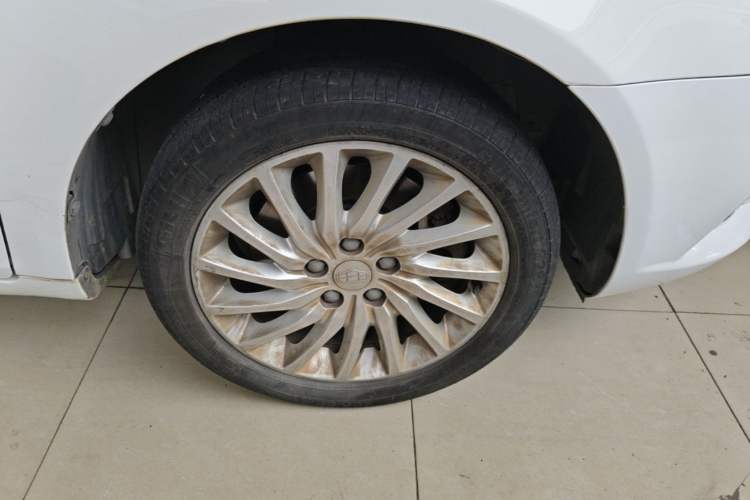 Used Geely Auto Emgrand New Energy 2017 EV300 Elite Model Right Front Wheel Hub