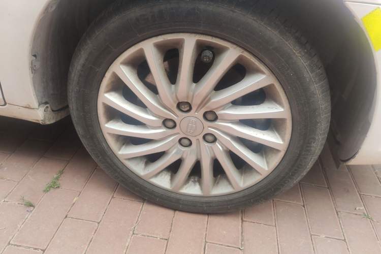 Used Geely Auto Emgrand New Energy 2017 EV300 Elite Model Right Front Wheel Hub