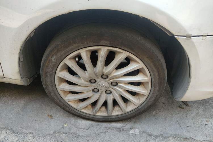 Used Geely Auto Emgrand New Energy 2017 1.5L PHEV Ambition Model Right Front Wheel Hub