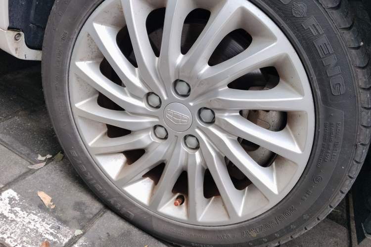 Used Geely Auto Emgrand New Energy 2017 EV300 Elite Model Right Front Wheel Hub
