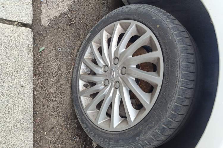 Used Geely Auto Emgrand New Energy 2017 1.5L PHEV Elite Model Right Front Wheel Hub
