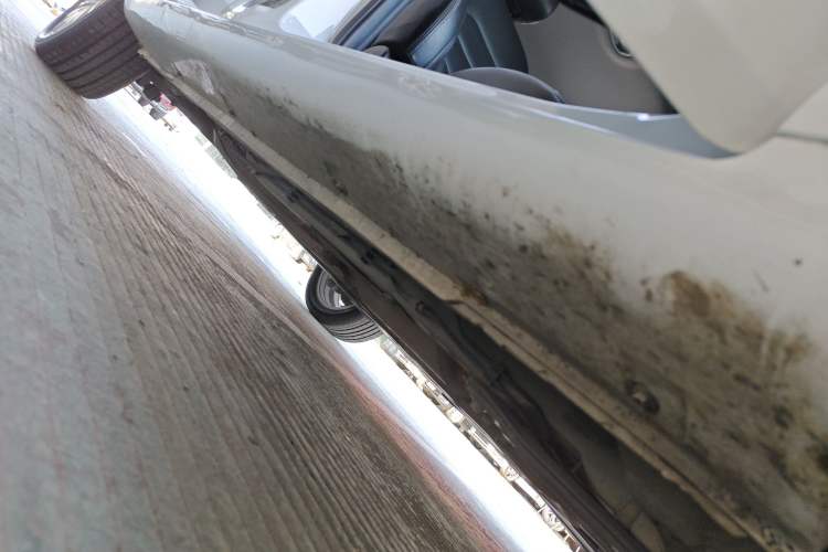 Used Geely Auto Emgrand New Energy 2017 1.5L PHEV Elite Model Right Side Sill
