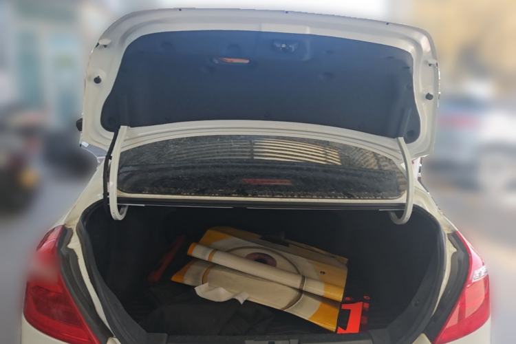 Used Geely Auto Emgrand New Energy 2017 EV300 Elite Model Trunk